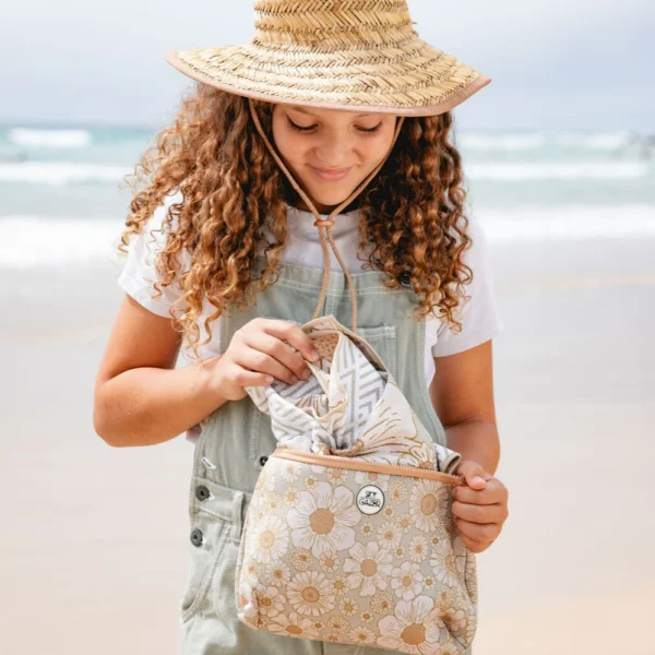 The Casuarina Sand Free Towel - Image 3